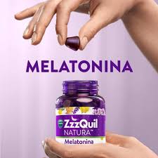 ZzzQuil NATURA 30 Gummies Frutos del Bosque